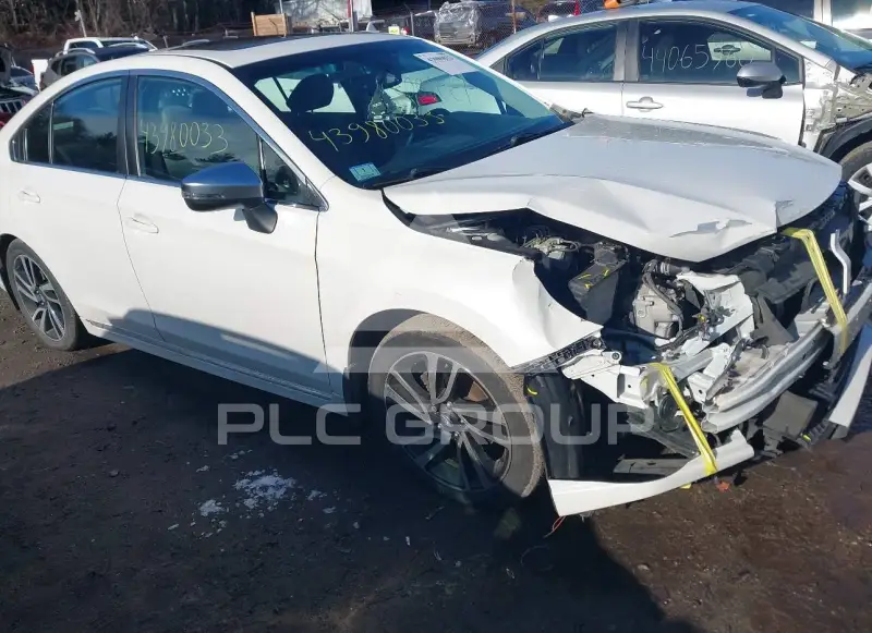 2018 Subaru Legacy photo