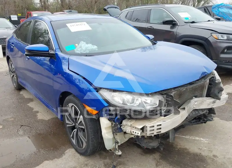 2018 Honda CIVIC фото