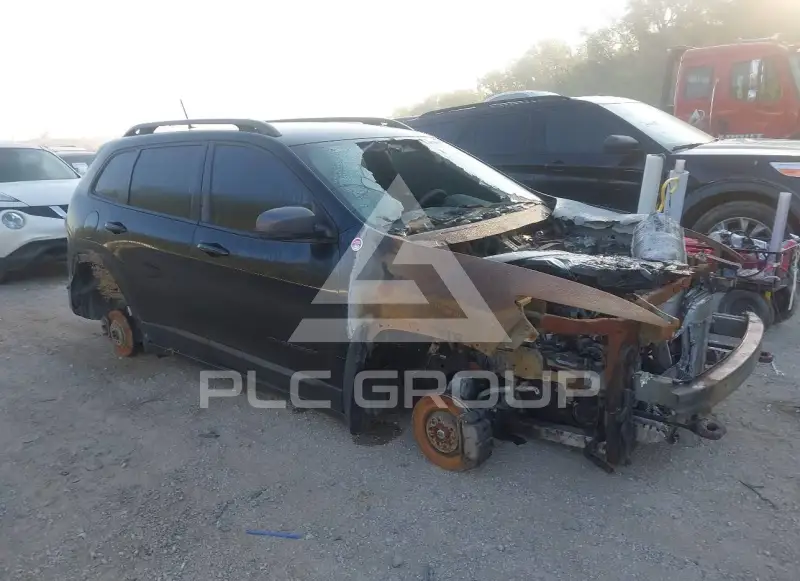 2018 Jeep CHEROKEE photo
