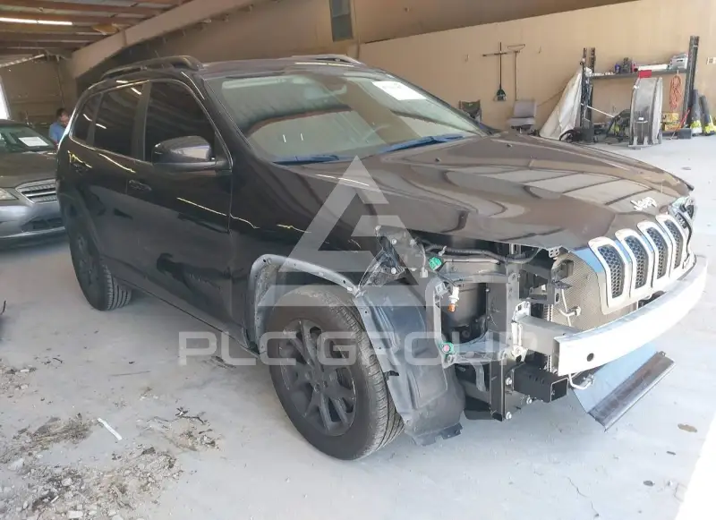 2018 Jeep CHEROKEE photo