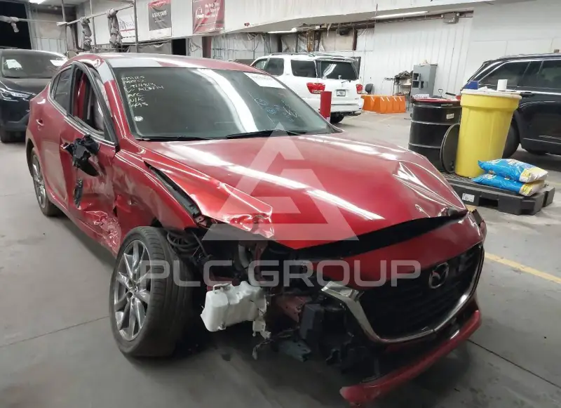 2018 Mazda 3 фото