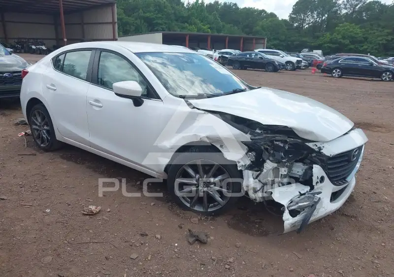 2018 Mazda 3 фото