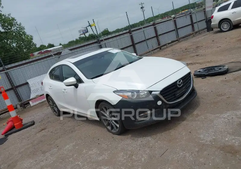 2018 Mazda 3 фото