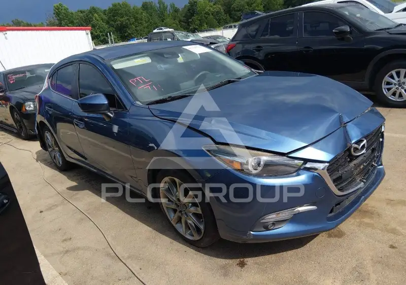 2018 Mazda 3 фото