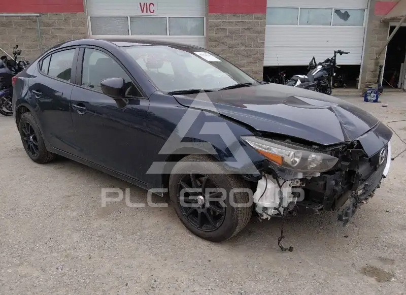 2018 Mazda 3 photo