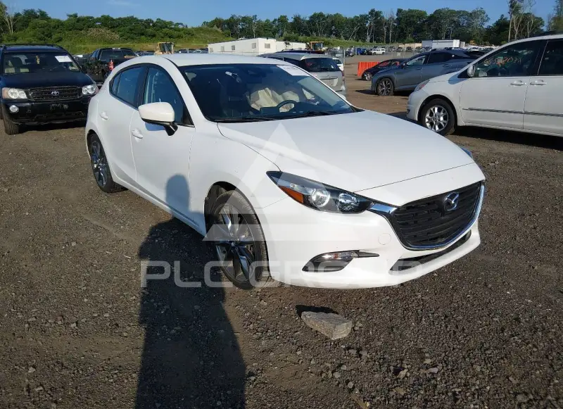 2018 Mazda 3 фото