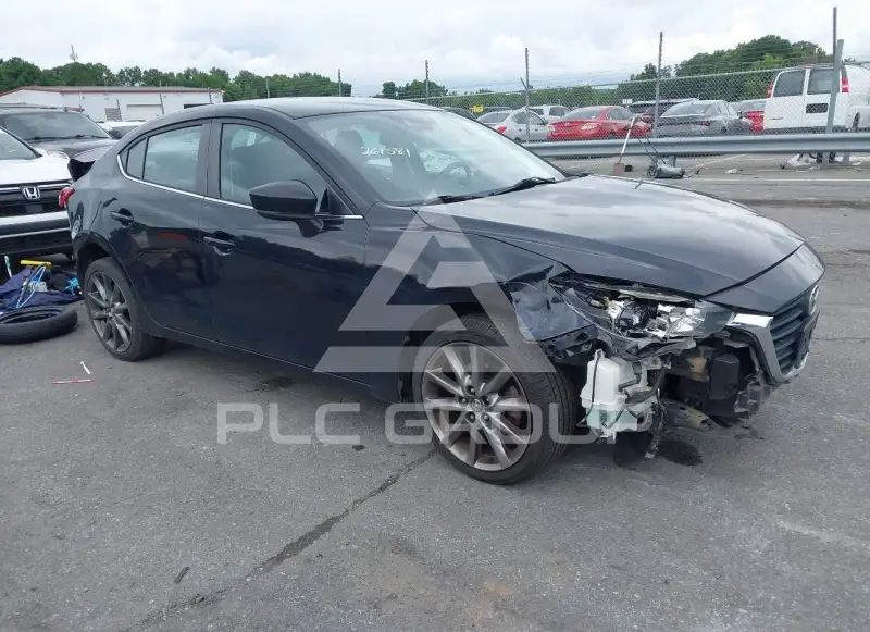 2018 Mazda 3 фото