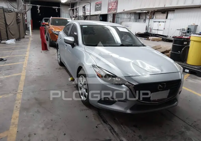 2018 Mazda 3 фото