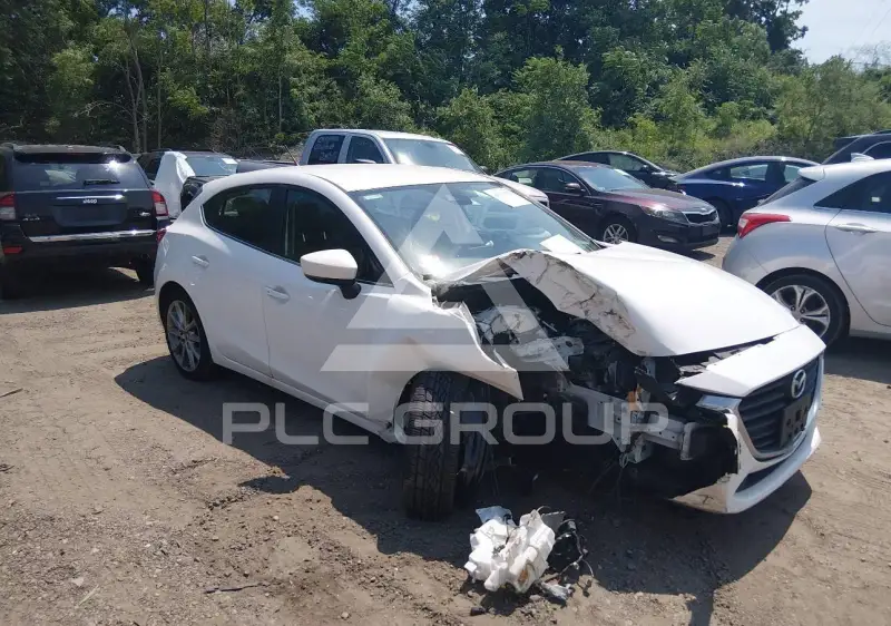 2018 Mazda 3 фото
