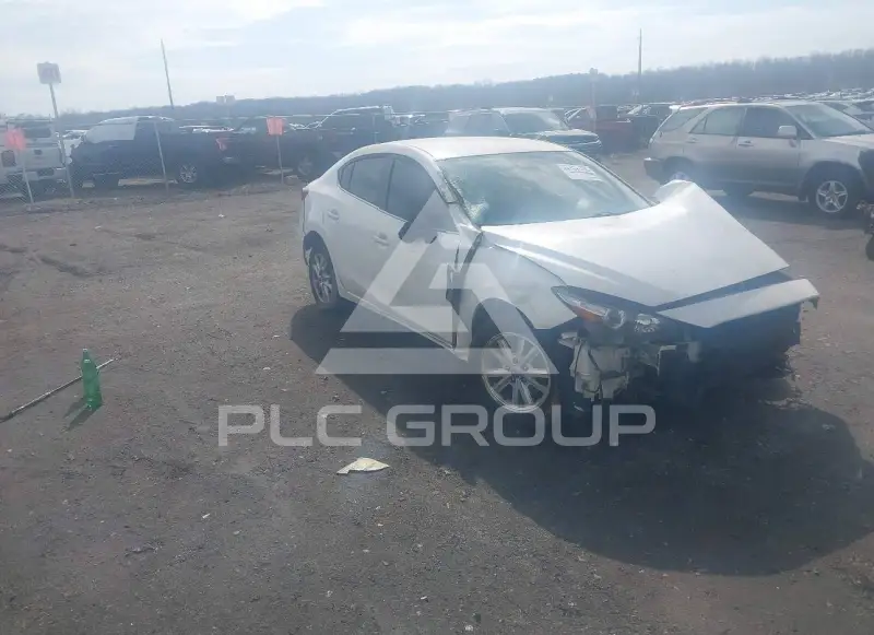 2018 Mazda 3 фото