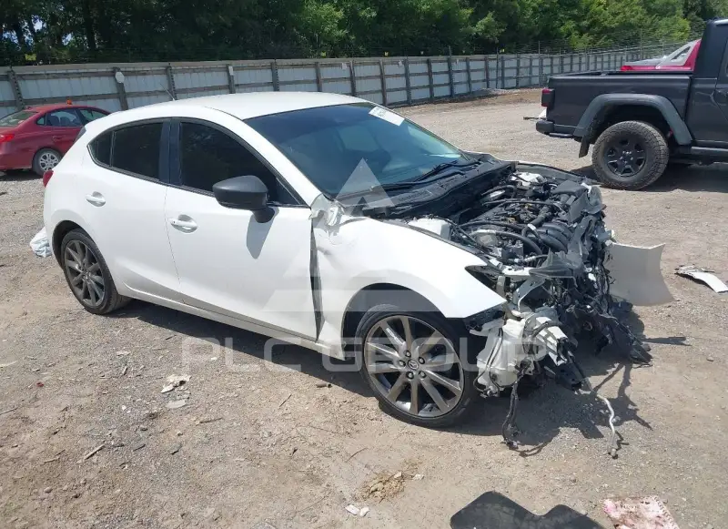 2018 Mazda 3 фото