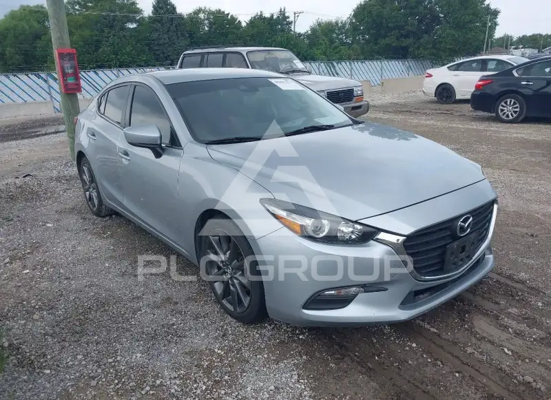 2018 Mazda 3 фото