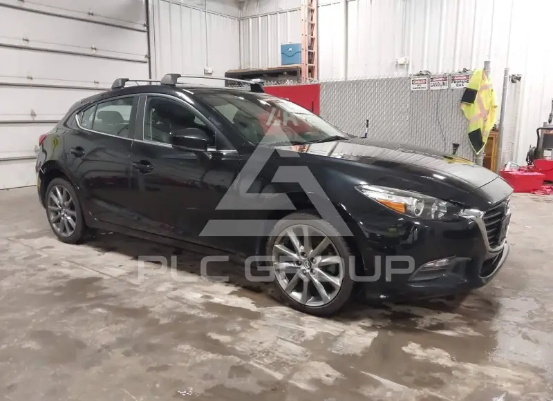 2018 Mazda 3 фото