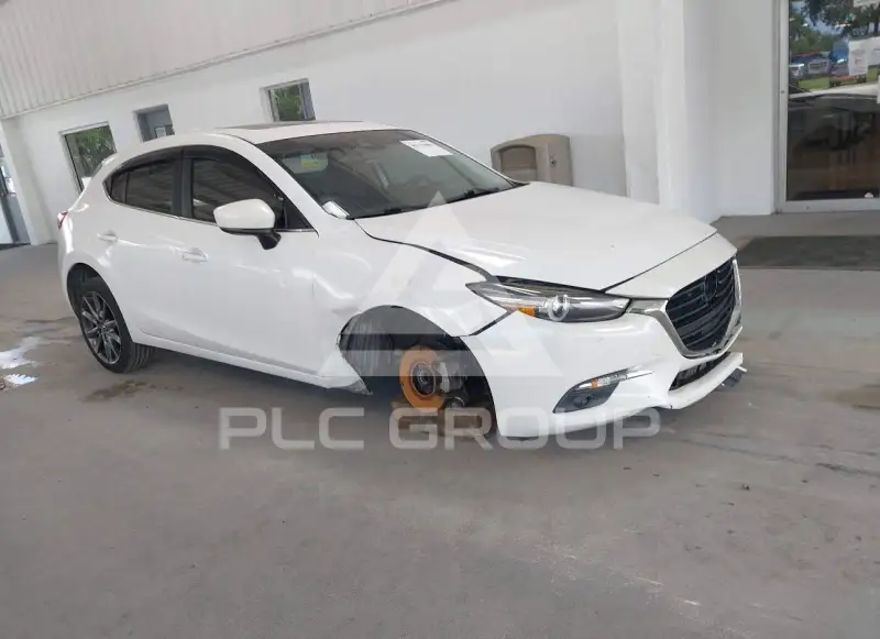 2018 Mazda 3 фото