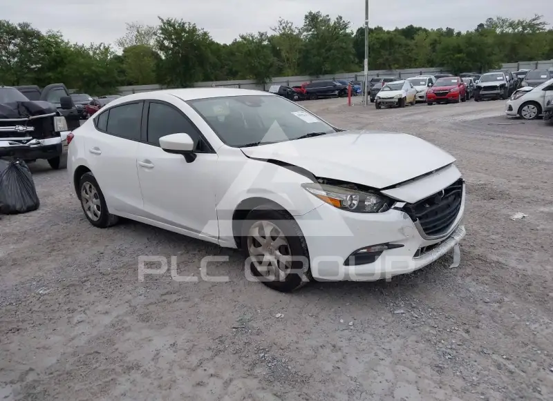 2018 Mazda 3 photo