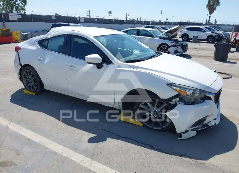 2018 Mazda 3 фото