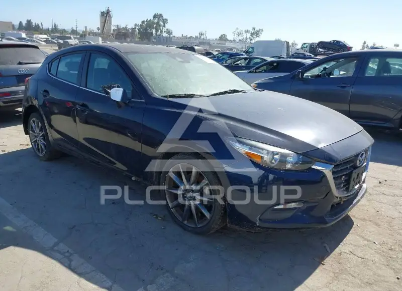 2018 Mazda 3 фото