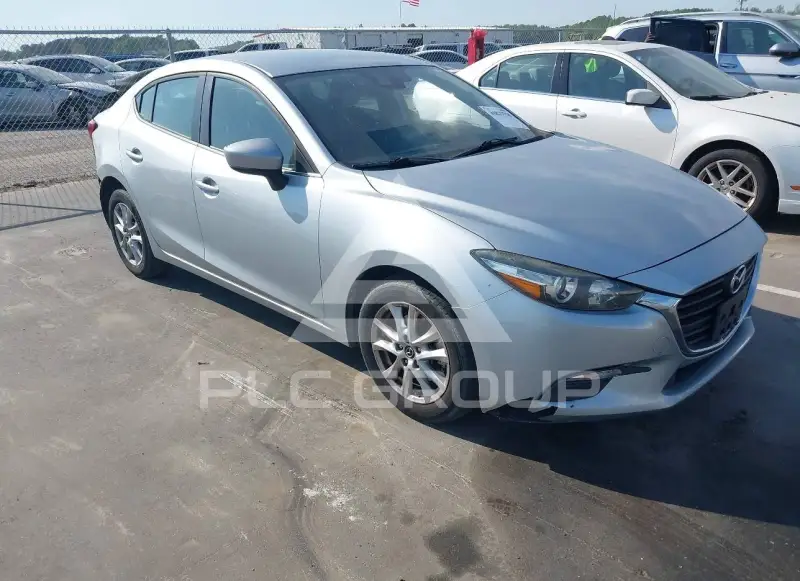 2018 Mazda 3 photo
