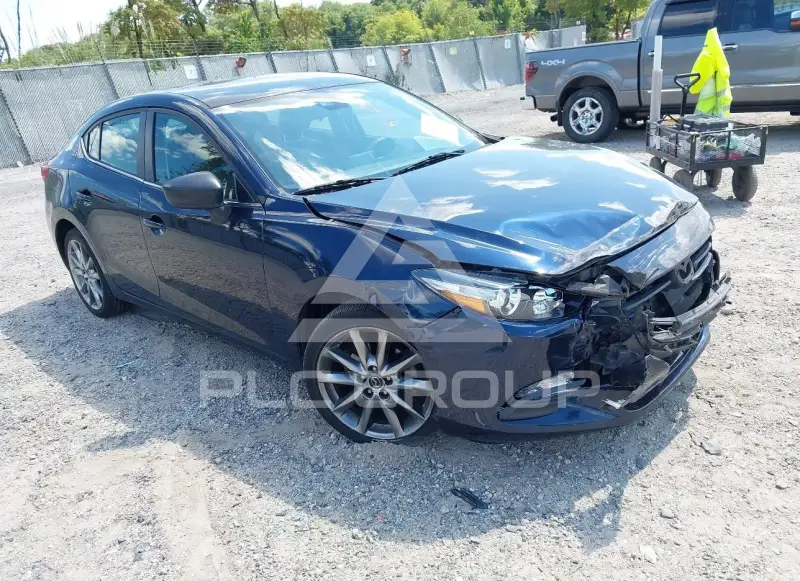 2018 Mazda 3 фото