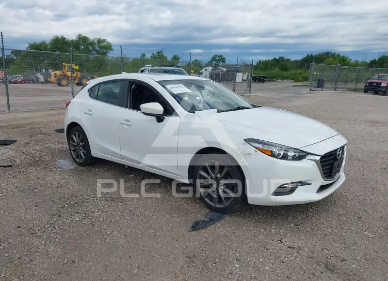 2018 Mazda 3 фото