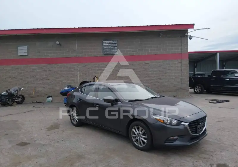 2018 Mazda 3 фото