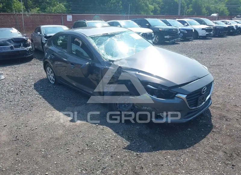 2018 Mazda 3 фото