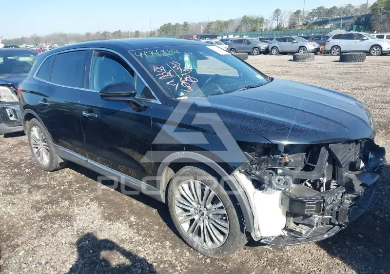 2018 Lincoln MKX photo