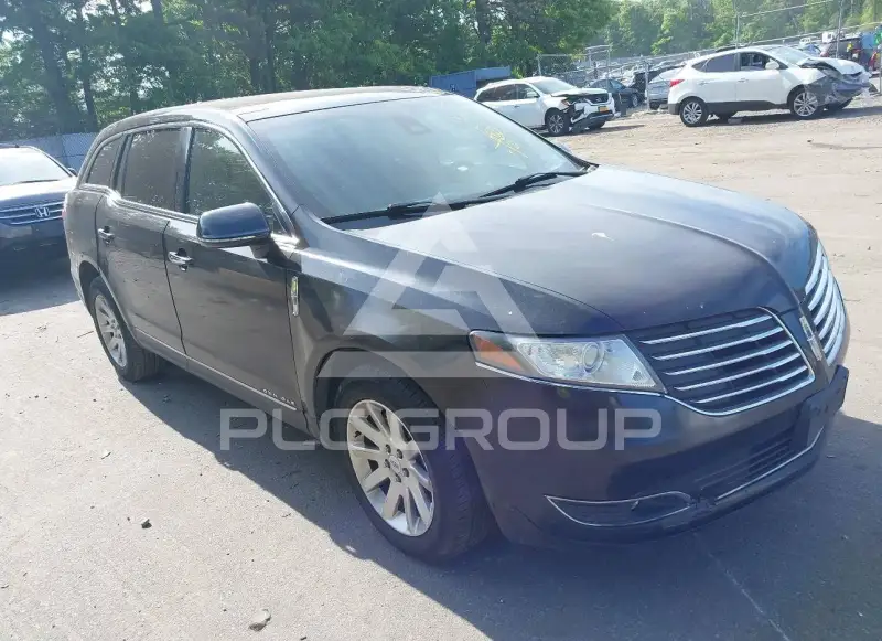 2018 Lincoln MKT фото