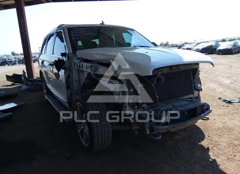 2018 Lincoln NAVIGATOR photo