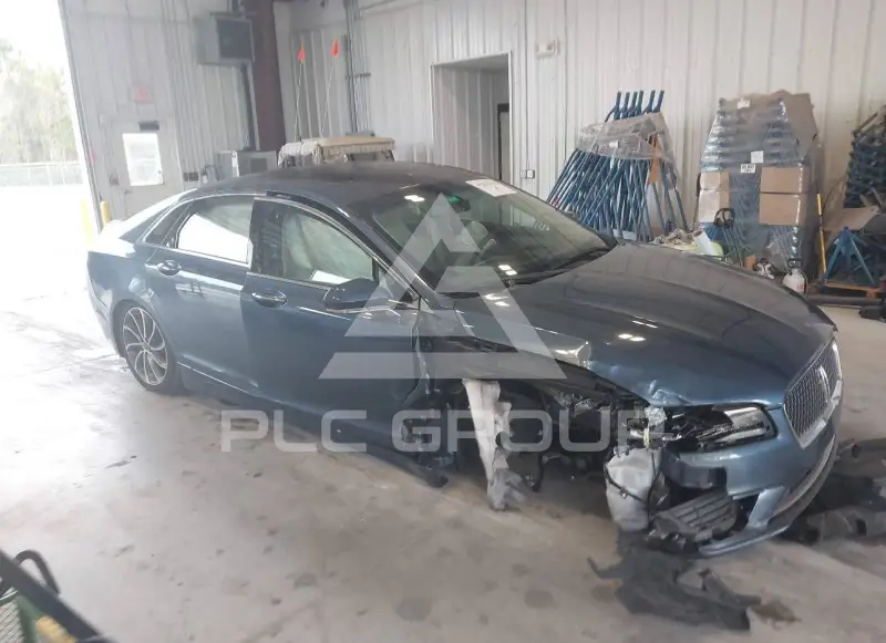 2018 Lincoln MKZ photo