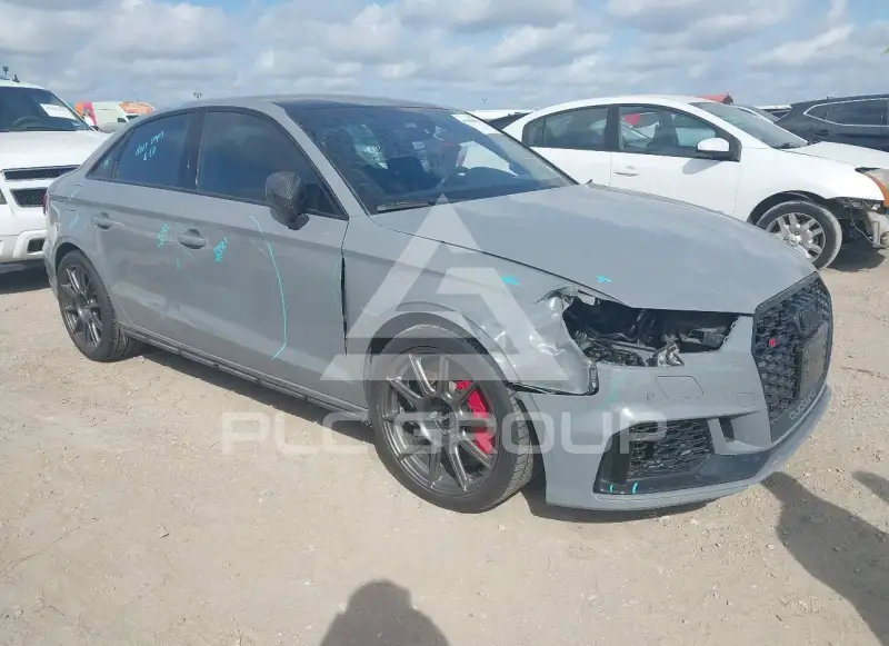 2018 Audi RS3 photo
