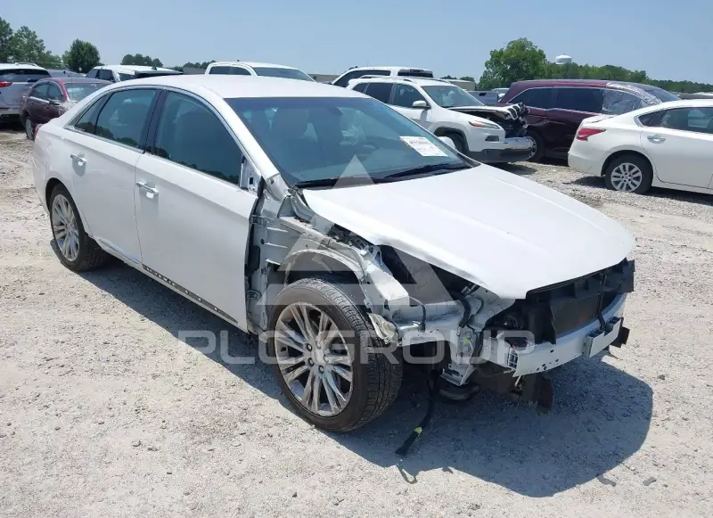 2018 Cadillac XTS photo