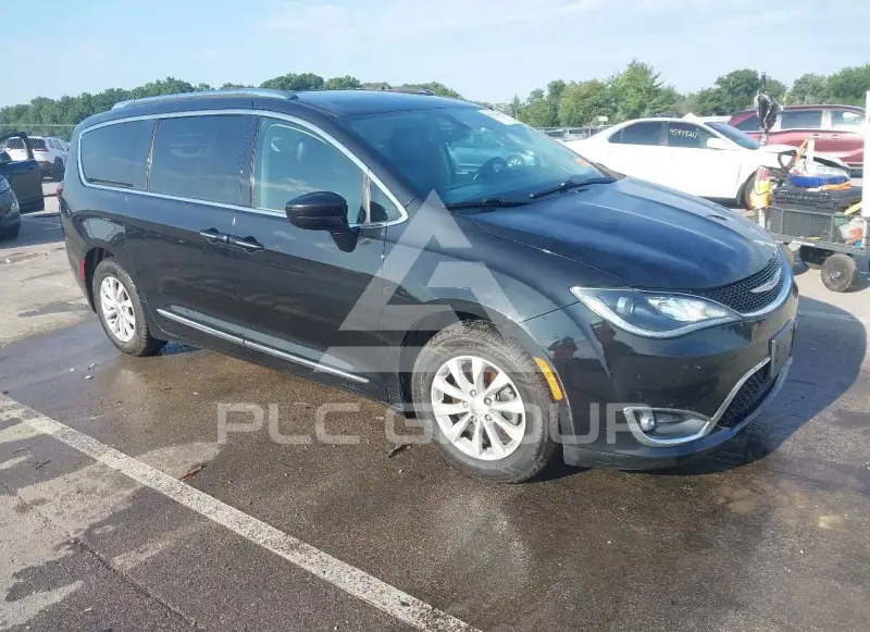 2018 Chrysler PACIFICA photo