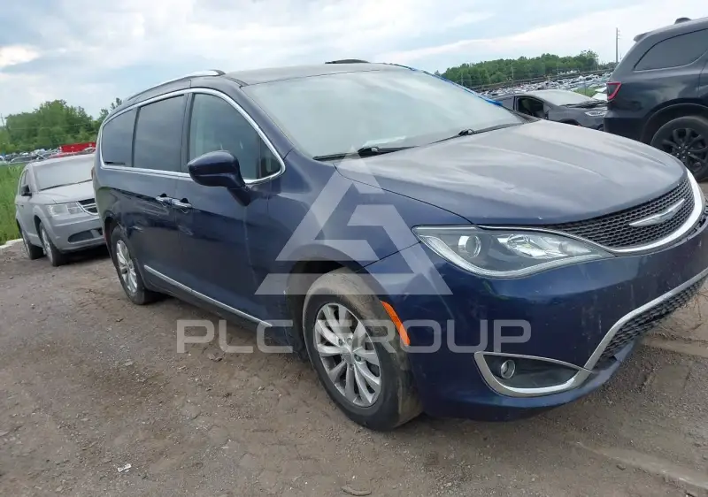 2018 Chrysler PACIFICA photo