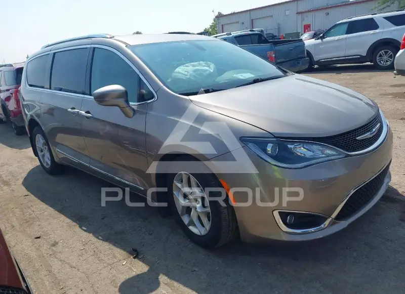 2018 Chrysler PACIFICA photo