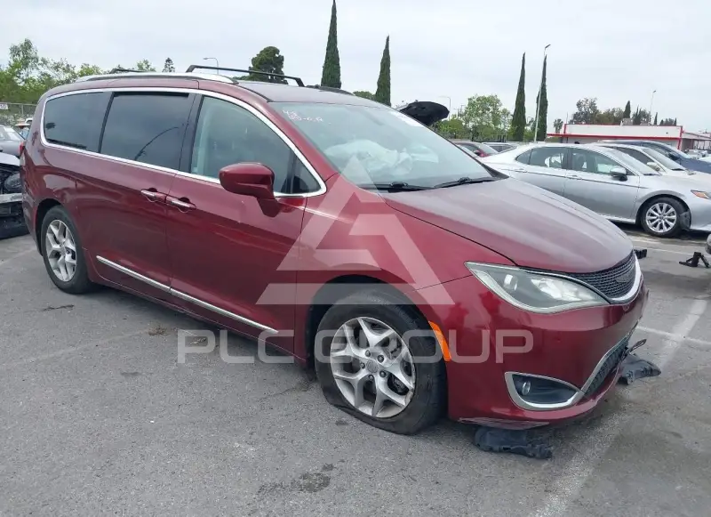 2018 Chrysler PACIFICA photo