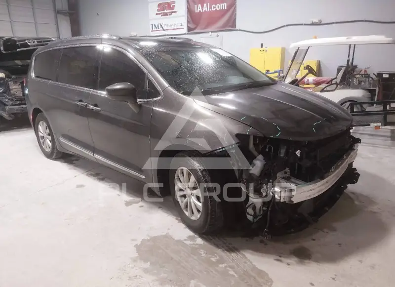 2018 Chrysler PACIFICA фото