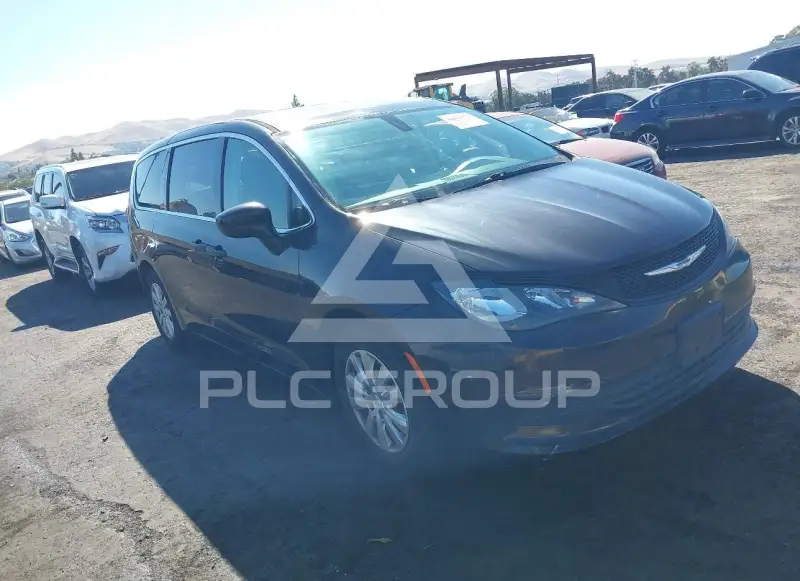 2018 Chrysler PACIFICA photo