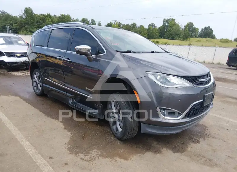 2018 Chrysler PACIFICA photo