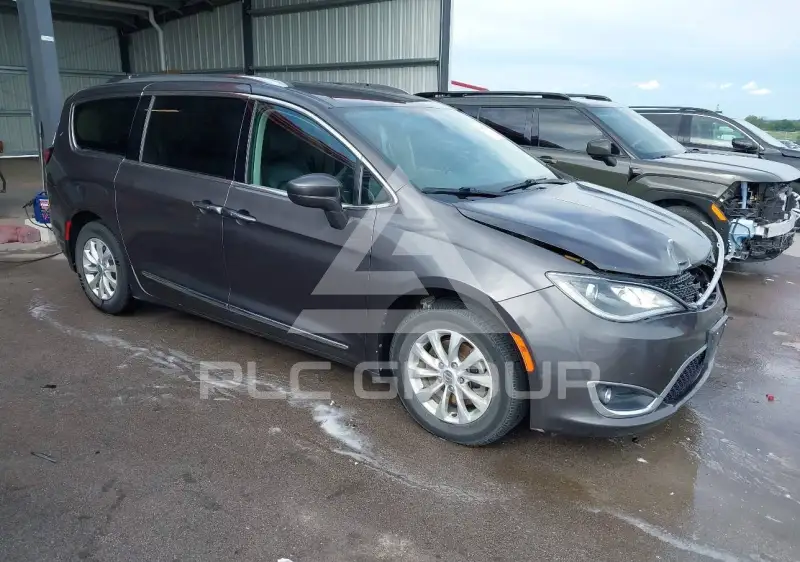 2018 Chrysler PACIFICA photo
