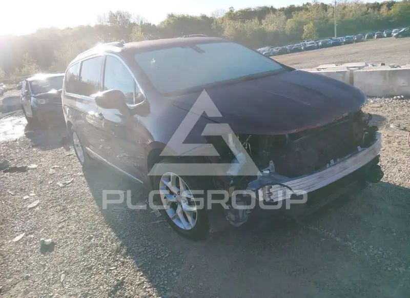 2018 Chrysler PACIFICA photo