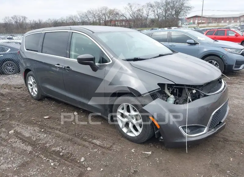 2018 Chrysler PACIFICA photo