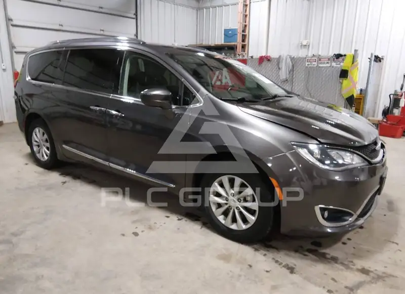 2018 Chrysler PACIFICA фото