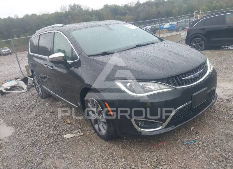 2018 Chrysler PACIFICA photo
