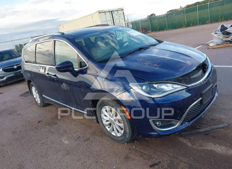 2018 Chrysler PACIFICA фото