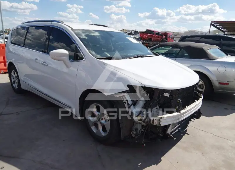 2018 Chrysler PACIFICA photo