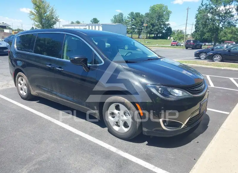 2018 Chrysler PACIFICA фото
