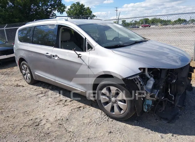 2018 Chrysler PACIFICA photo