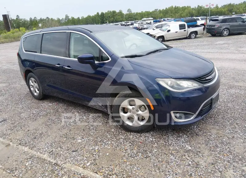 2018 Chrysler PACIFICA photo