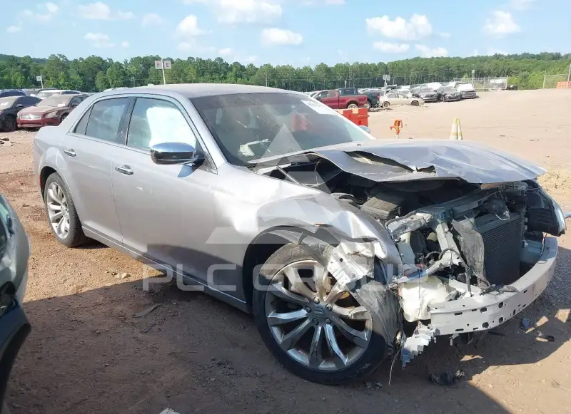 2018 Chrysler 300 фото